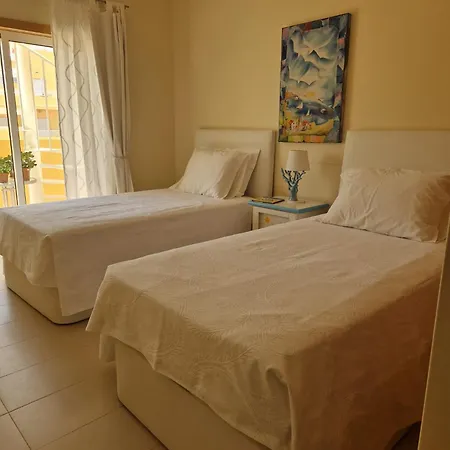 Maresia Apartman *