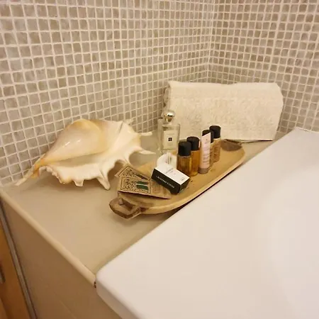 Maresia Apartman *